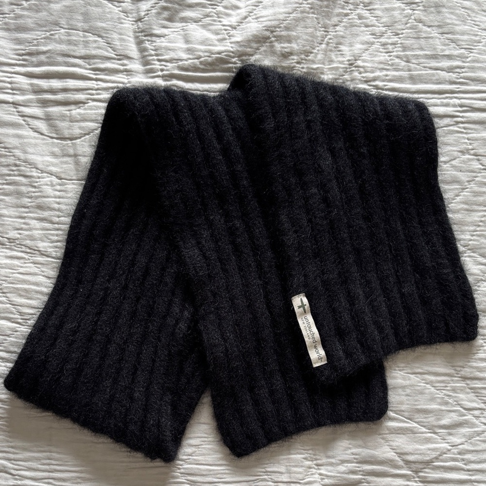 Untouched World Ribbed Scarf - Picture 2 of 8